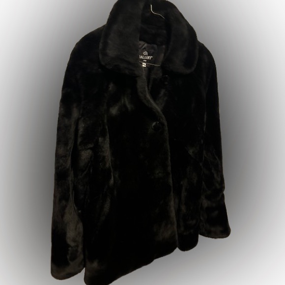 Gallery Black 1950’s faux fur Swing Coat - Picture 8 of 9